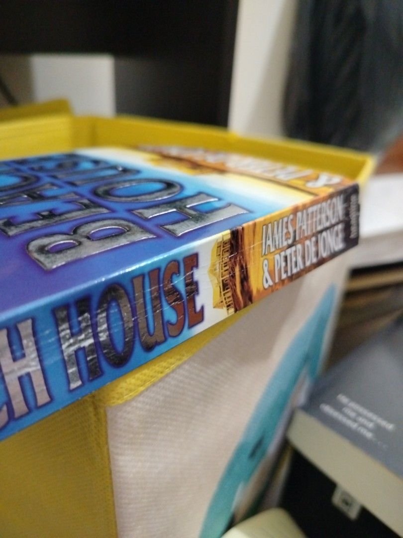 The Beach House by James Patterson & Peter de Jonge (Category: Storybooks) located in Cebu City. Submitted by oldestdr999m (Listing ID 1464016955, Image 3). Description: RFS: Decluttering! MOP: GCash & Maribank.
