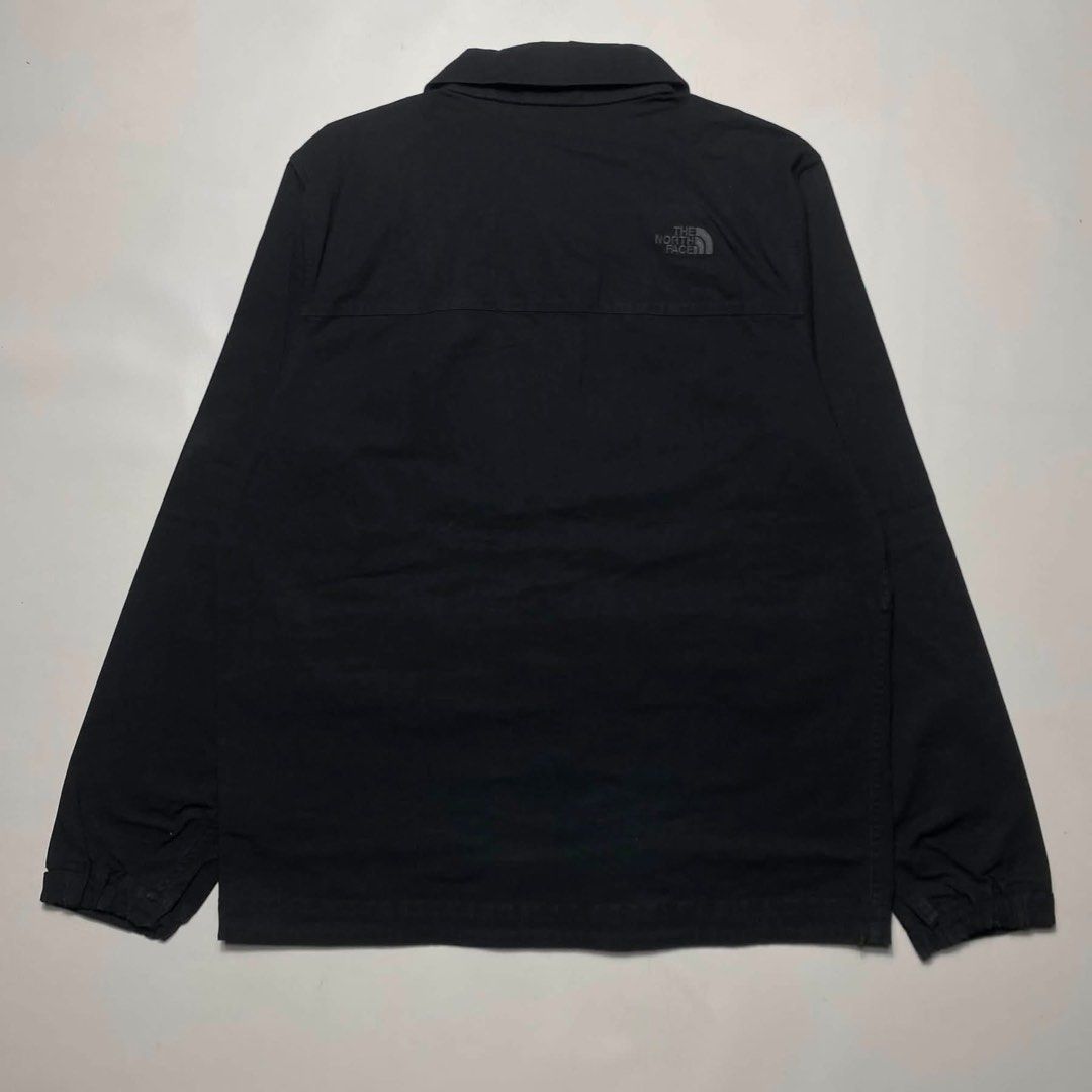 THE NORTH FACE BUTTON UP UTILITY JACKET (Category: Coats, Jackets and Outerwear) located in San Fernando. Submitted by upwear.ph (Listing ID 1464060794, Image 3). Description: THE NORTH FACE BUTTON UP UTILITY JACKET CONDITION : EXCELLENT SIZE : LARGE DIMENSIONS : W22.5 x L27 ISSUE: NONE .