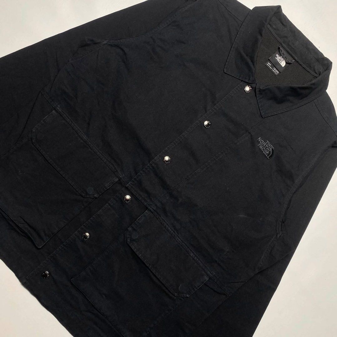 THE NORTH FACE BUTTON UP UTILITY JACKET (Category: Coats, Jackets and Outerwear) located in San Fernando. Submitted by upwear.ph (Listing ID 1464060794, Image 2). Description: THE NORTH FACE BUTTON UP UTILITY JACKET CONDITION : EXCELLENT SIZE : LARGE DIMENSIONS : W22.5 x L27 ISSUE: NONE .