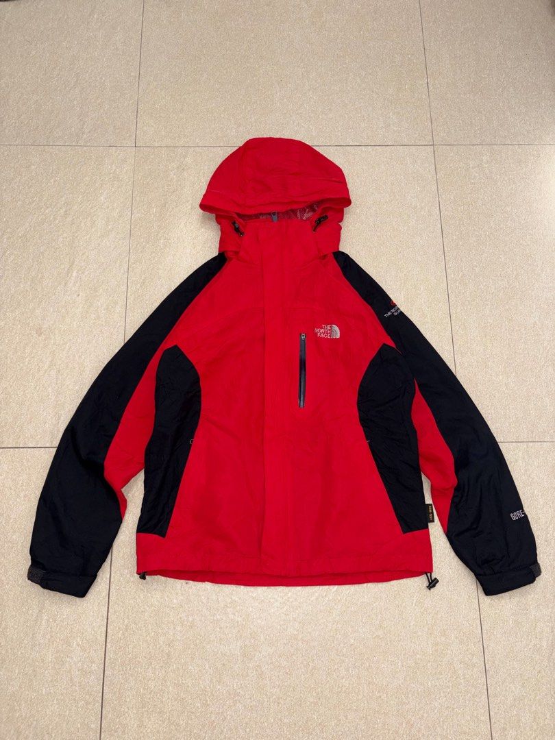 THE NORTH FACE JACKET (Category: Activewear) located in Manila. Submitted by triptothrift7 (Listing ID 1464066372, Image 1). Description: pm me for fast transaction! THE NORTH FACE JACKET for only 800 free shipping size medium width 20 x 25 length no issue excellent condition color rate 9/10 mode of payment gcash or bank transfer location Biñan laguna.