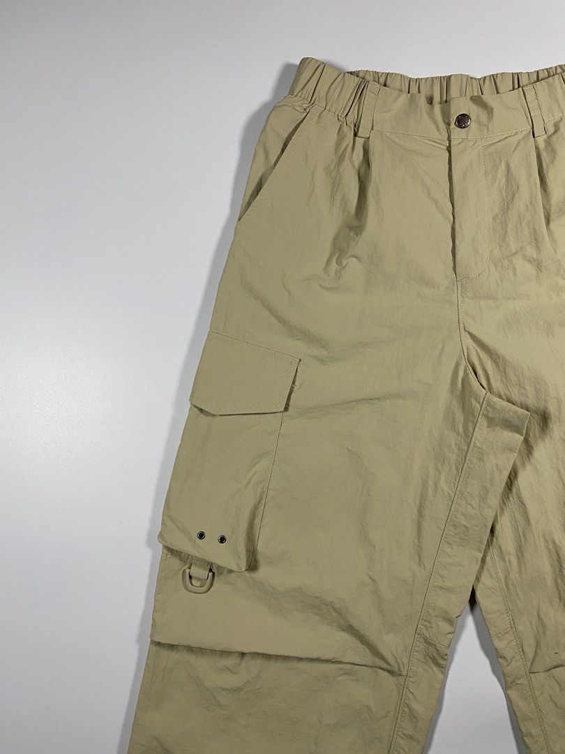 The North Face Nylon Cargo Pants (Large) (Category: Activewear) located in Porac. Submitted by pepasoutdooressentials (Listing ID 1464014299, Image 3). Description: The North Face Nylon Cargo Pants (Large) - Lightweight, quick-dry Dimension Width: 30-36" Length: 40" Leg Opening: 9.5" Condition: Excellent Issue: None See pics for more details Color may vary due to lighting Location: Pampanga.