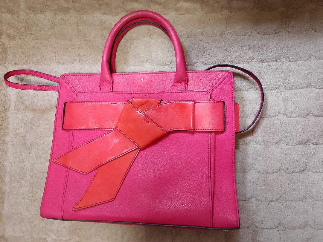 The Pink Kate Spade New York (Category: Shoulder Bags) located in Caloocan City. Submitted by pvaliao (Listing ID 1464026292, Image 1). Description: Brand: Pink Kate Spade 💯 Cow Leather Size: 12.5 inches × 10 inches preloved pm for more details Still Negotiable thanks.