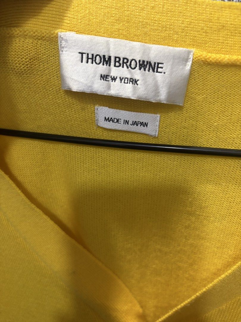 Thom browne yellow cardigan (Category: Coats, Jackets and Outerwear) located in Pinamalayan. Submitted by danilotubero08 (Listing ID 1464012156, Image 3). Description: Size large on tag w19L25.