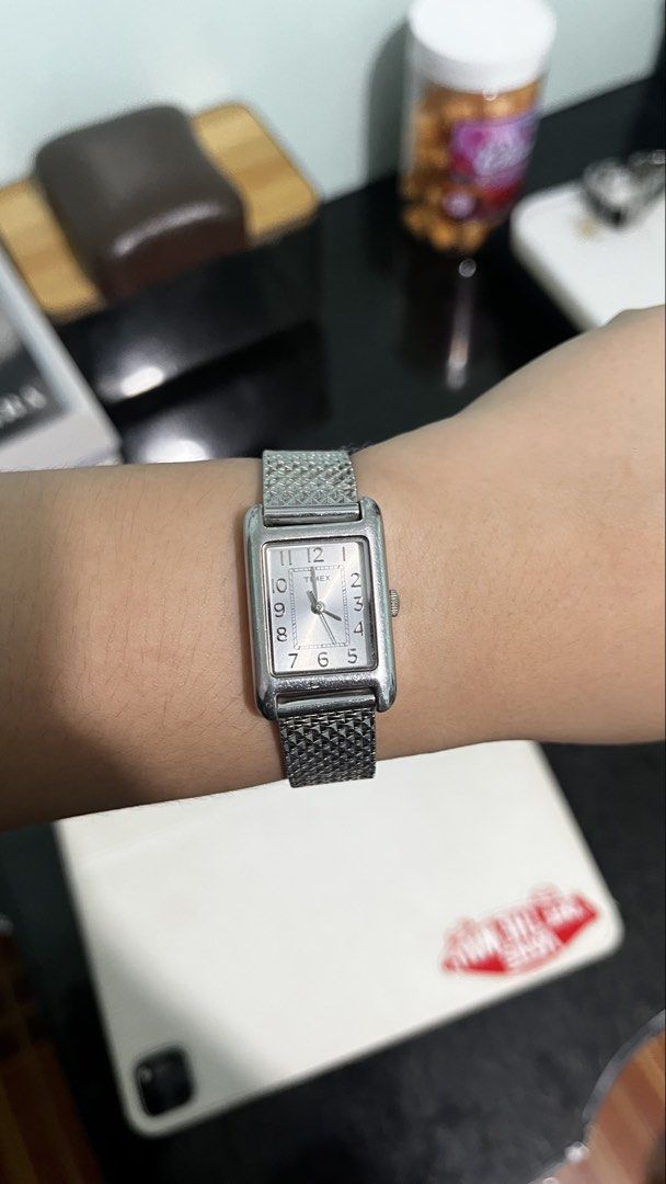 TIMEX Emma Analog Watch (Model: T2P303) (Category: Women's Watches) located in Lucena. Submitted by needfundsforojt (Listing ID 1463945035, Image 1). Description: (Personal Preloved) Authentic Timex Emma Analog Watch - Stainless steel - Approximately 30mm - For battery replacement FREE DELIVERY 📦 NO COD! PAYMENT FIRST ☺️ MOP: Gcash/ Landbank/Gotyme Bank.