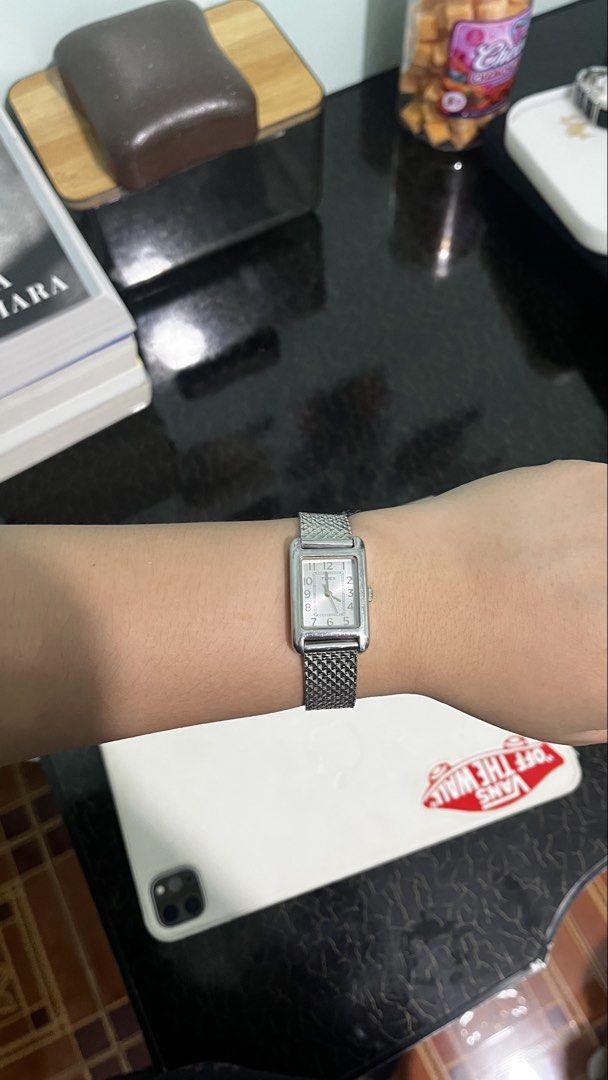 TIMEX Emma Analog Watch (Model: T2P303) (Category: Women's Watches) located in Lucena. Submitted by needfundsforojt (Listing ID 1463945035, Image 3). Description: (Personal Preloved) Authentic Timex Emma Analog Watch - Stainless steel - Approximately 30mm - For battery replacement FREE DELIVERY 📦 NO COD! PAYMENT FIRST ☺️ MOP: Gcash/ Landbank/Gotyme Bank.