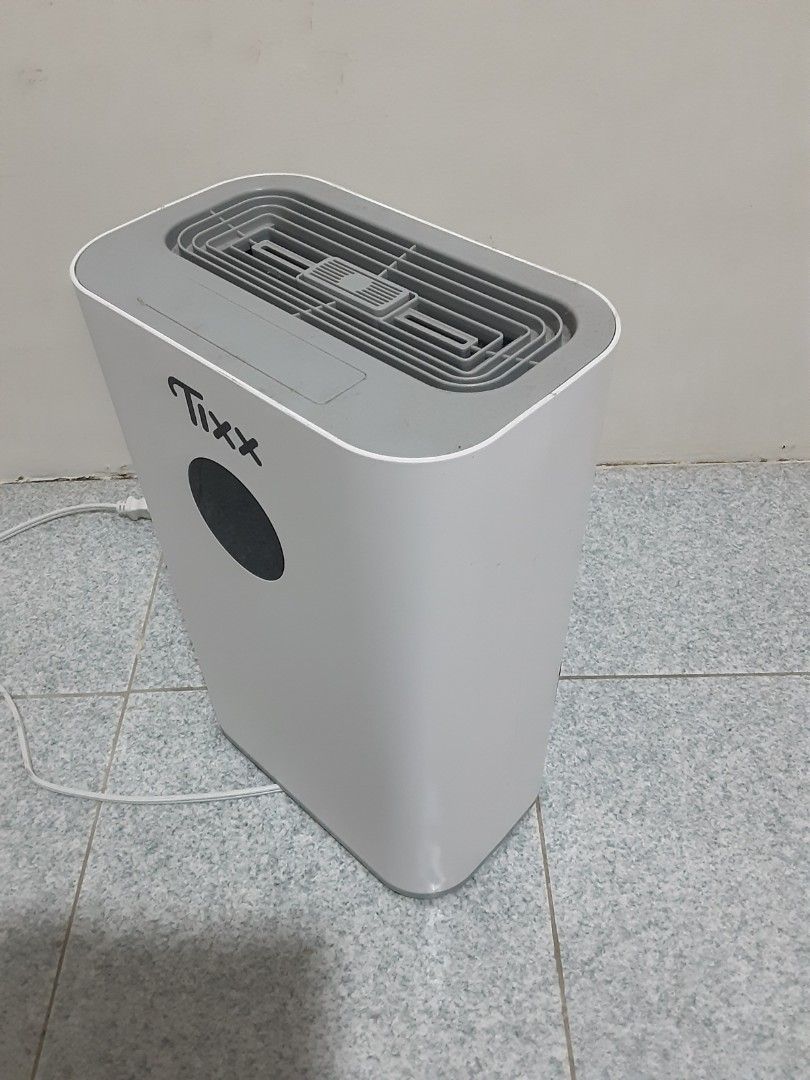 Tixx Electronic Dehumidifier 1000ml/day 2.5L 60m2 (Category: Air Purifiers & Dehumidifiers) located in Iligan City. Submitted by chreystoug34645 (Listing ID 1464035476, Image 3). Description: FOR SALE DEHUMIDIFIER!!! Tixx Air Dehumidifier 3-in-1 Dehumidifier, Air Purifier & Clothes Dryer Bought for: ₱1,700 Selling Price: ₱1,500 (slightly negotiable) Condition: Slightly used RFS: Got a new dehumidifier Specifications: Please see the photos for det