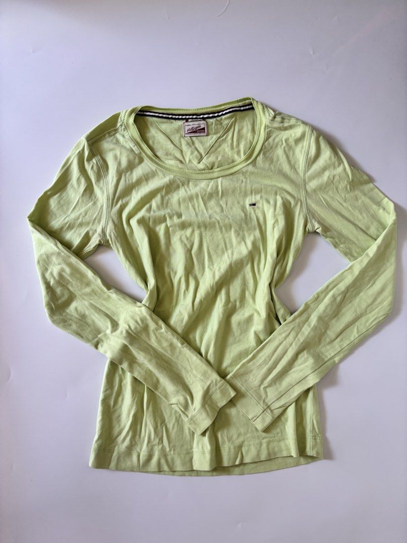 tommy hilfiger apple green longsleeves (Category: Longsleeves) located in Binan City. Submitted by byhiraeth (Listing ID 1464071848, Image 2). Description: .