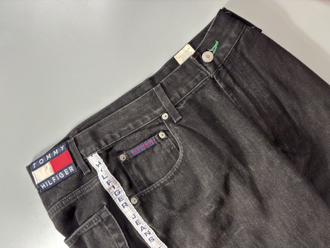 Tommy Hilfiger Baggy Jeans (Category: Jeans) located in Balungao. Submitted by alldriftedgears (Listing ID 1464104277, Image 3). Description: Heavy Fabric Timmy Hilfiger Baggy Jeans.