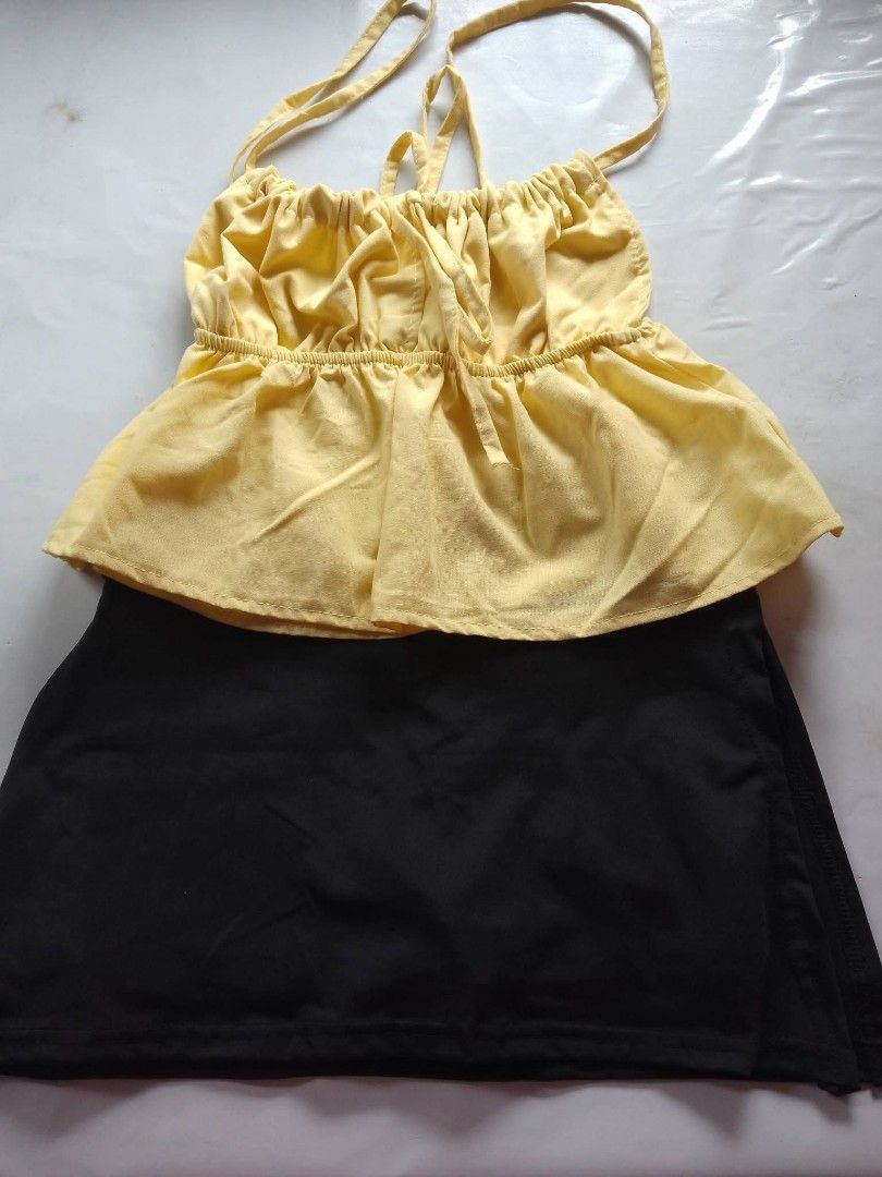 top and skirts (Category: Skirts) located in Los Banos. Submitted by fiercedolphin_fd6d32 (Listing ID 1463993261, Image 1). Description: brandnew top and skirt size: xs-s di kasya kaya benta na lang 100 take all.