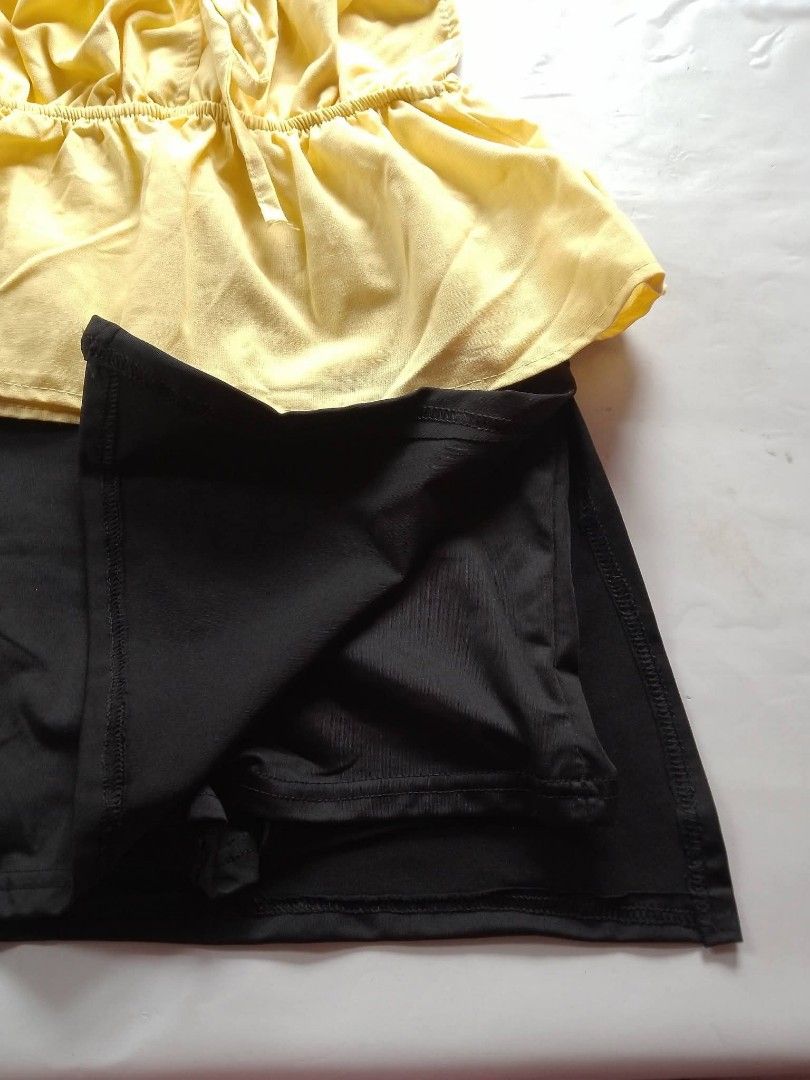 top and skirts (Category: Skirts) located in Los Banos. Submitted by fiercedolphin_fd6d32 (Listing ID 1463993261, Image 3). Description: brandnew top and skirt size: xs-s di kasya kaya benta na lang 100 take all.