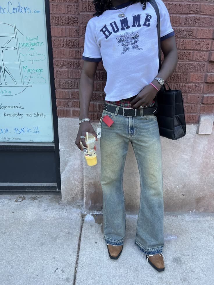 Top Valu Vintage Washed Bootcut Denim Jeans (Category: Jeans) located in Imus. Submitted by wwew.shop (Listing ID 1460212224, Image 2). Description: 28 W 42 L 10 T 9 Hem ₱850 Condition: Excellent Colorrate: 10 Issue(s):.