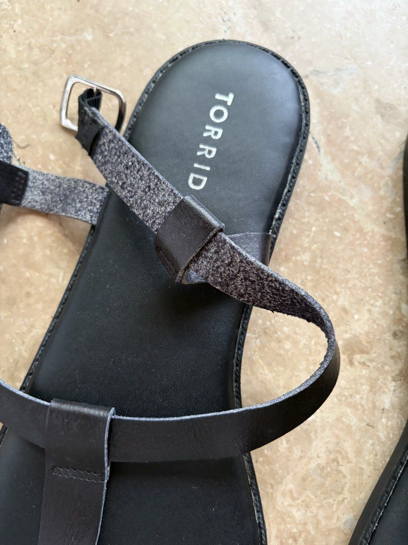Torrid Black Leather Toe-Ring Crisscross Sandals (Category: Flats & Sandals) located in Quezon City. Submitted by tidyup.lara (Listing ID 1464134722, Image 3). Description: Sold as is Size 12 Condition 8/10: used but in good condition.