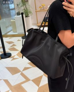 （分類：）位於 。 由 cph.store 提交（商品編號 1463977288，圖片 1）。簡介： 。