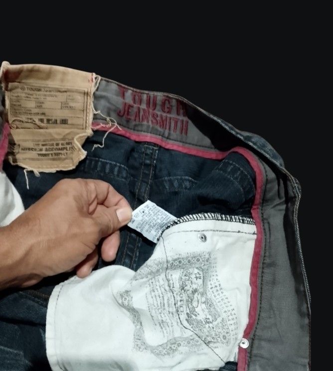 Tough Jeansmith (Category: Jeans) located in Davao. Submitted by outdatedfinds (Listing ID 1464073977, Image 1). Description: For Sale Po Tough Jeansmith Size 30-32 Length 44 Hem 9.5 Very Good Condition Davao City Location Hmu f Interested .