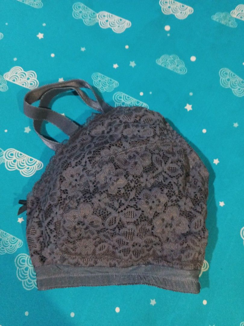 Triumph Bra Original big size (Category: Announcements) located in Candaba. Submitted by ZaiSa14 (Listing ID 1464033019, Image 1). Description: big size non wire bra original triumph size C90 makikita mo naman yung garter good siya.
