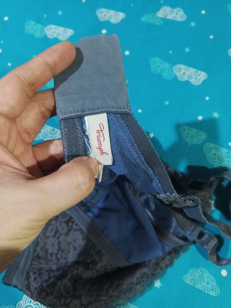Triumph Bra Original big size (Category: Announcements) located in Candaba. Submitted by ZaiSa14 (Listing ID 1464033019, Image 3). Description: big size non wire bra original triumph size C90 makikita mo naman yung garter good siya.