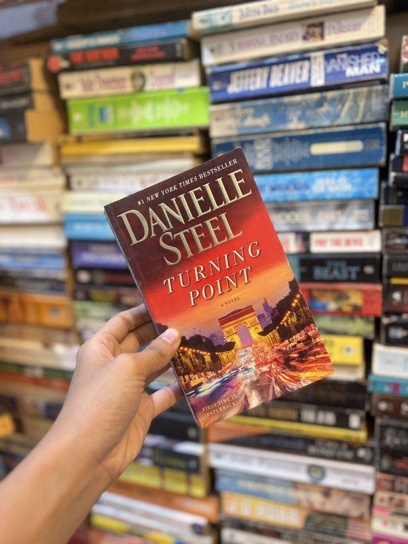 Turning Point by Danielle Steel Novel (Category: Storybooks) located in Calamba. Submitted by ealectrice27 (Listing ID 1464128474, Image 1). Description: Mode of Payment: Gcash, PNB, Maribank Mode of Delivery: Jnt, Lbc, Lalamove Meet up/Pick up: Anywhere around Calamba .