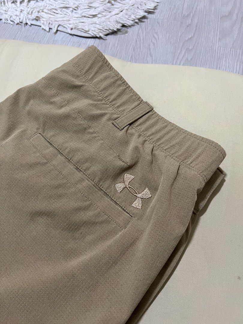 Under Armour Golf Short ⛳️ (Category: Activewear) located in Cabuyao City. Submitted by faith.rafz13 (Listing ID 1463958396, Image 2). Description: Under Armour Golf Short ⛳️ Size 40 waist Excellent condition Dri-fit stretch fabric 1,300 pesos only Gcash mop / Jnt courier Direct message 📥.