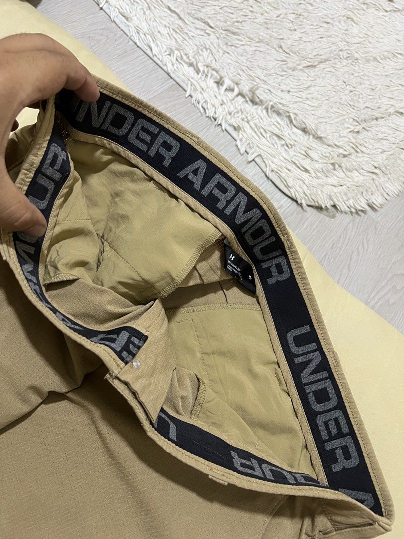 Under Armour Golf Short ⛳️ (Category: Activewear) located in Cabuyao City. Submitted by faith.rafz13 (Listing ID 1463958396, Image 3). Description: Under Armour Golf Short ⛳️ Size 40 waist Excellent condition Dri-fit stretch fabric 1,300 pesos only Gcash mop / Jnt courier Direct message 📥.