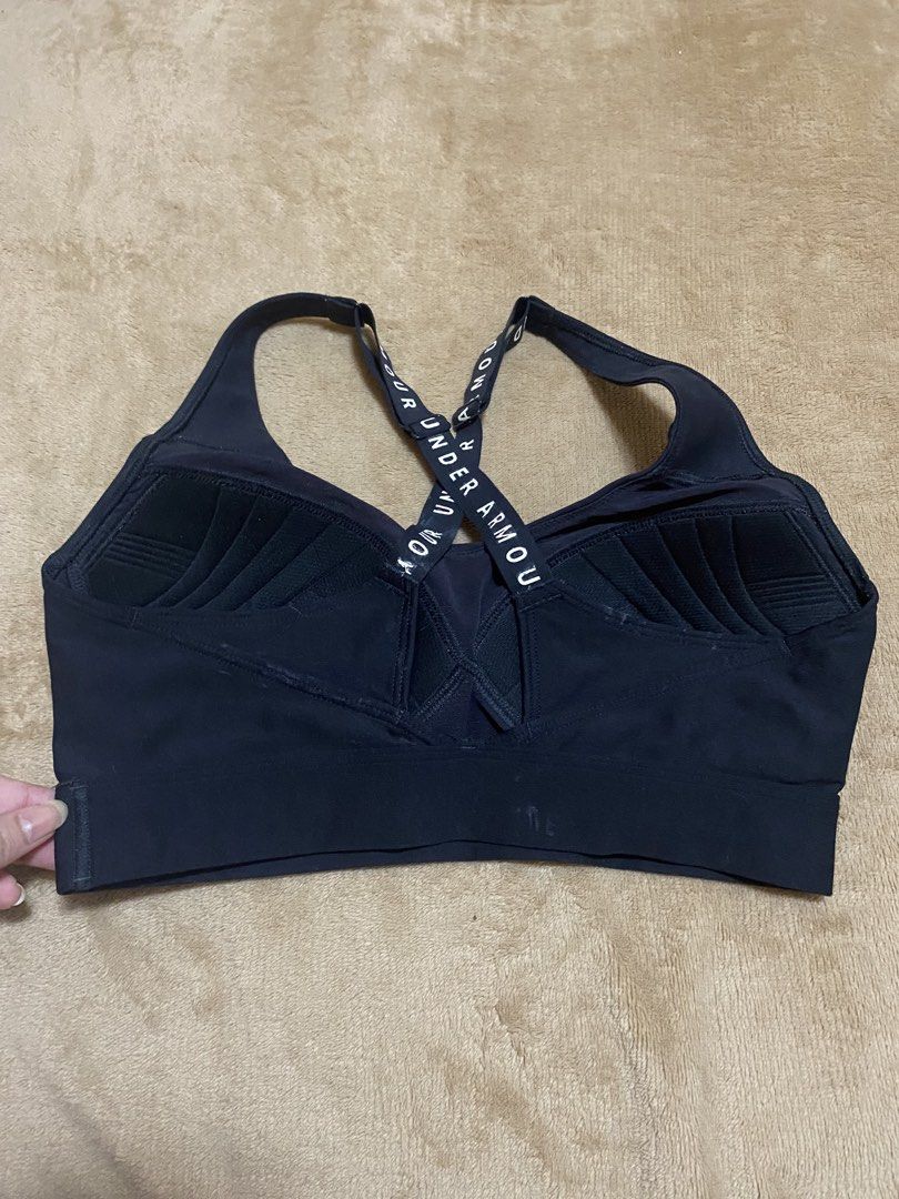Under Armour Sports Bralette (Category: Activewear) located in Santa Rosa. Submitted by k3nnyclths (Listing ID 1464057376, Image 3). Description: pasalubong from us, didn't get to wear it. M on tag but fits xs-m. -no additional ww/pictures -no measurements.