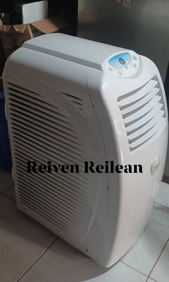 Union 2hp portable aircon (Category: Air Conditioning and Heating) located in Manila. Submitted by rev2100 (Listing ID 1464029730, Image 2). Description: Union 2hp portable aircon, mabilis magpalamig ng kwarto, malakas fan..