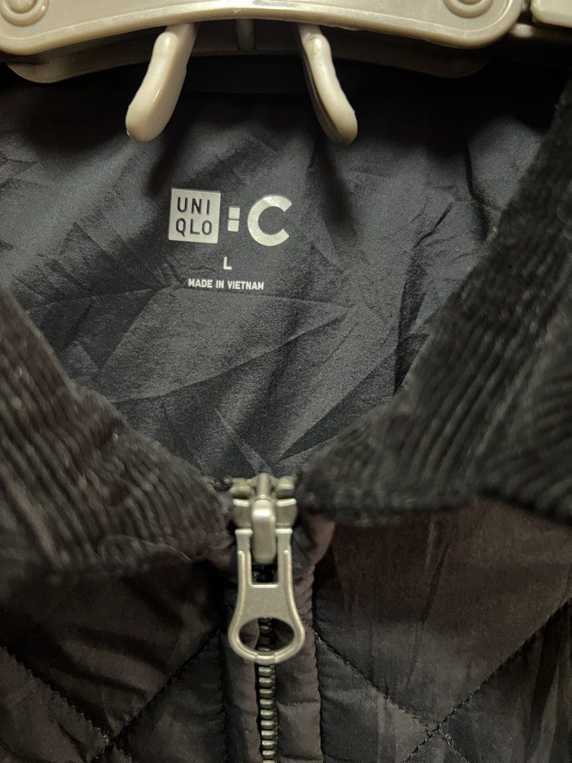 UNIQLO :C Quilted Jacket Black Size L (Category: Coats, Jackets and Outerwear) located in Nabua. Submitted by gandathriftstore (Listing ID 1463971240, Image 3). Description: -Black Uniqlo : C PUFFTECH Warm Padded Blouson featuring a quilted diamond pattern and a contrasting corduroy collar AS NEW NO ISSUE 24x24 dimension 10/10 condition .