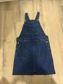 (Category: ) located in . Submitted by fashionblossoms (Listing ID 1464050486, Image 1). Description: .