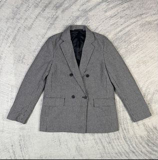 (Category: ) located in . Submitted by mixbrandclothing (Listing ID 1463983126, Image 1). Description: .