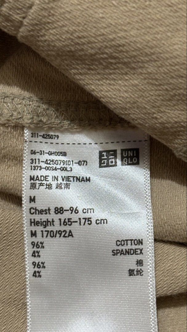 UNIQLO Men's Washed Jersey Work Jacket (Category: Coats, Jackets and Outerwear) located in Binan City. Submitted by rdgerevilla (Listing ID 1463958640, Image 3). Description: UNIQLO Men's Washed Jersey Work Jacket ₱450 Medium on tag Lightly used Location: Binan.