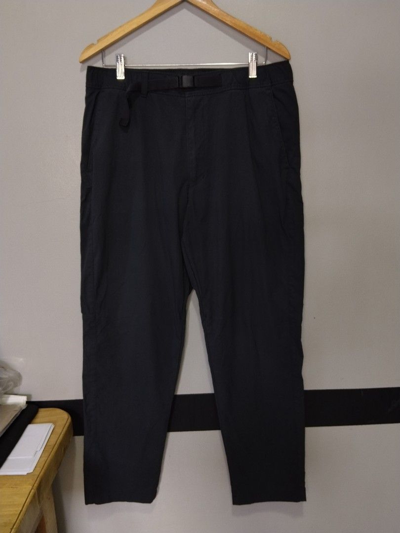 Uniqlo Utility Pants (Category: Sleep and Loungewear) located in Bago City. Submitted by classic_picked_up (Listing ID 1463963005, Image 1). Description: excellent no issue large on tag 32-34 waist 40 length.
