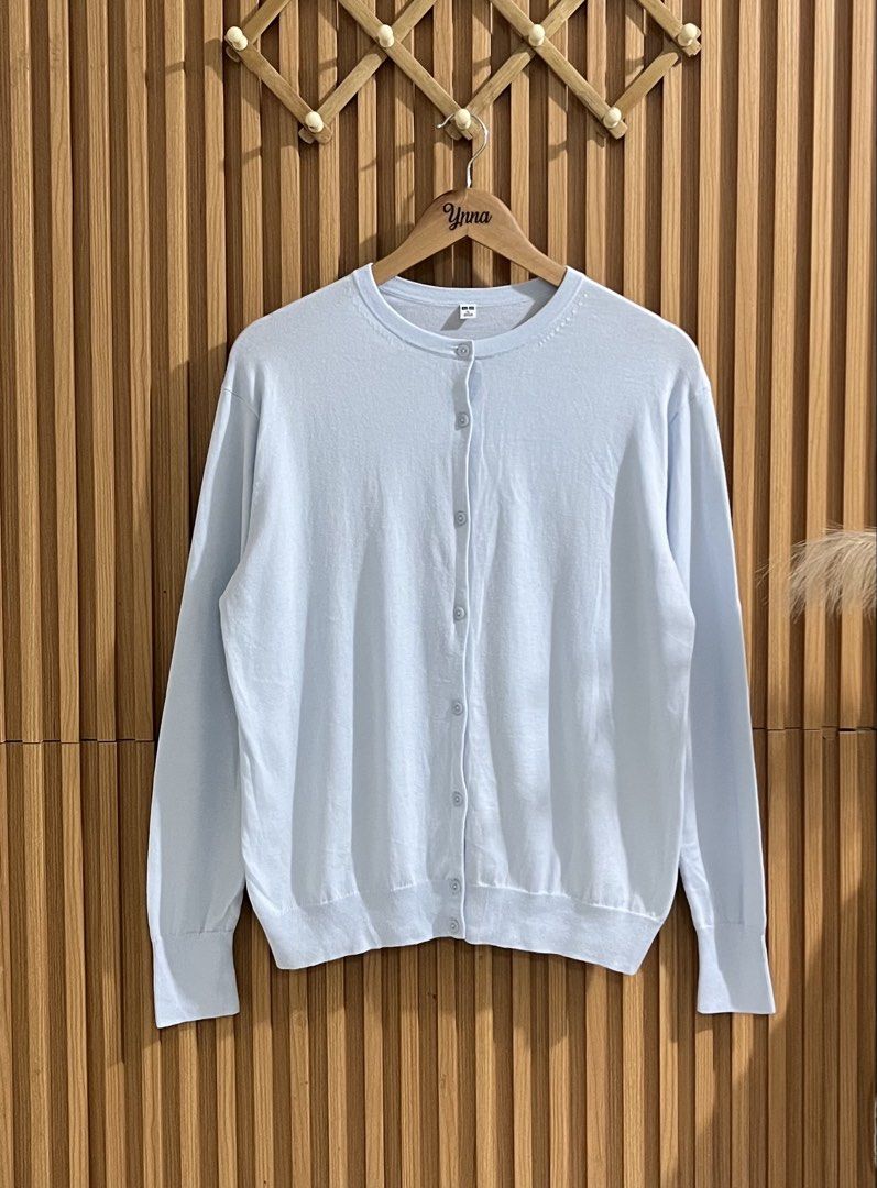 Uniqlo UV Button-Down Cardigan (Category: Coats, Jackets and Outerwear) located in Caloocan City. Submitted by ynna_27 (Listing ID 1464039452, Image 2). Description: Uniqlo UV Button-Down Cardigan Used - Good as new Color : pastel Blue XL Issue : x Price 499.