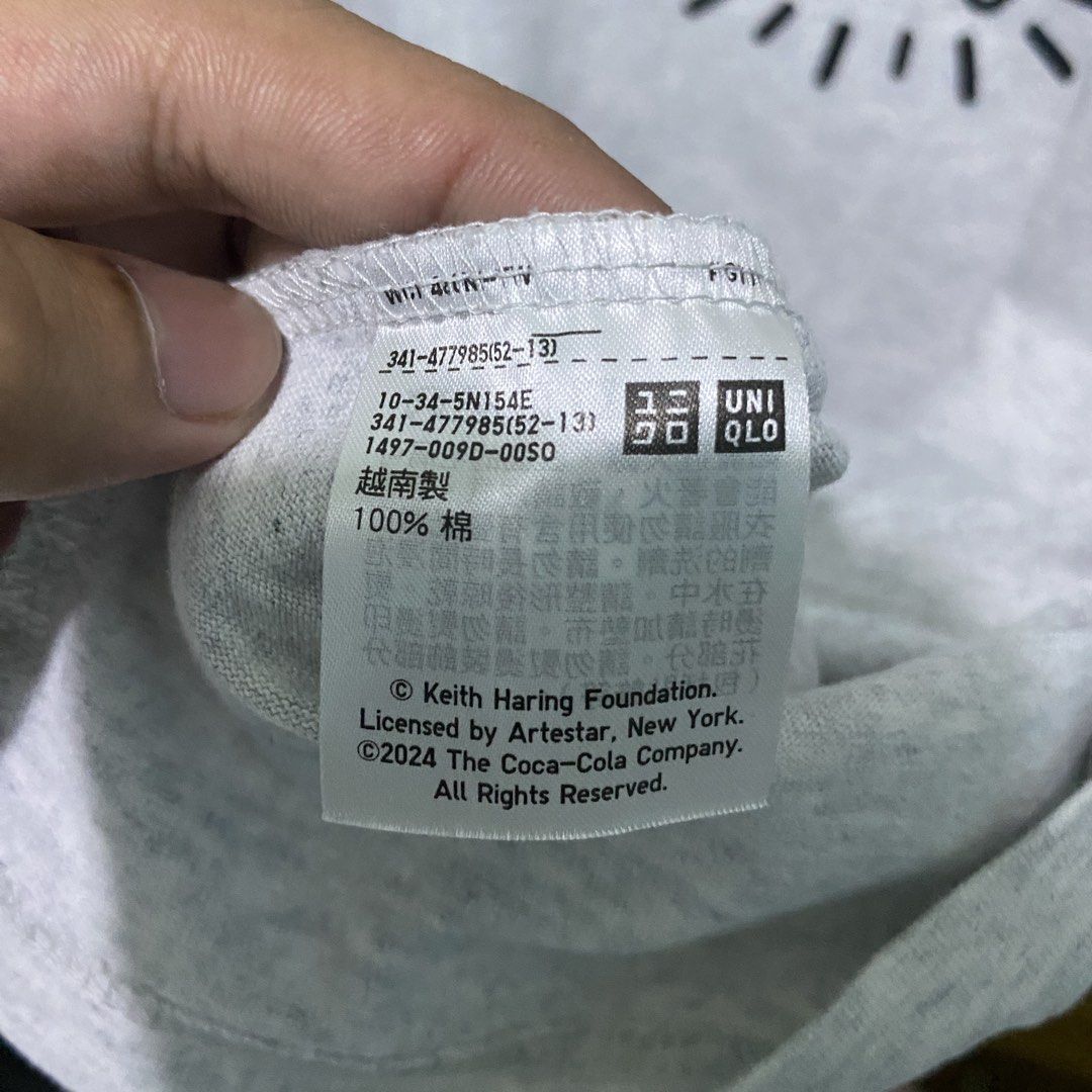 UNIQLO X KEITH HARING X COKE (Category: Tshirts & Polo Shirts ) located in Digos. Submitted by thriftnigoy (Listing ID 1464080822, Image 3). Description: UNIQLO X KEITH HARING X COME 600🏷️ Dimes: inches Width 21 length:28 Medium to large - Excellent condition - color rate 10 - no issue.