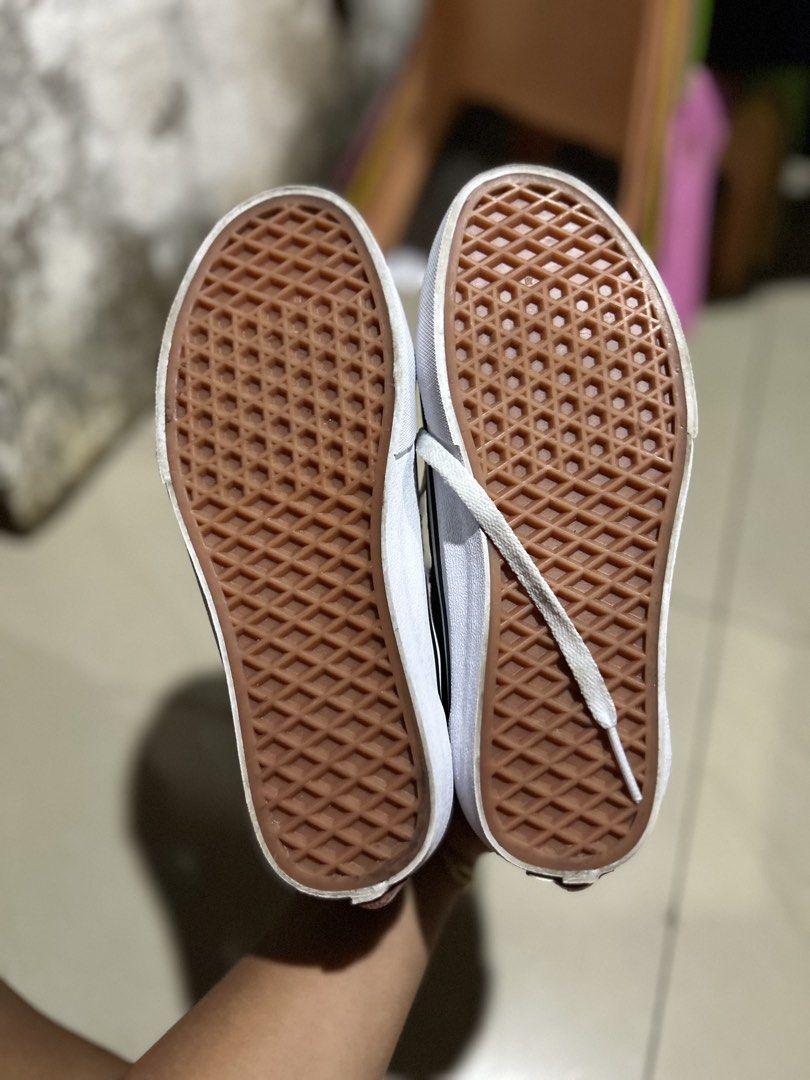 Vans (Category: Sneakers) located in Cebu City. Submitted by cyrilk1cks (Listing ID 1463994332, Image 3). Description: .