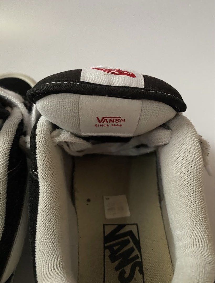 Vans Knu Skool (Authentic/Legit) (Category: Casual Shoes) located in Manila. Submitted by ecruos.s (Listing ID 1464056590, Image 3). Description: Size: 8 US.