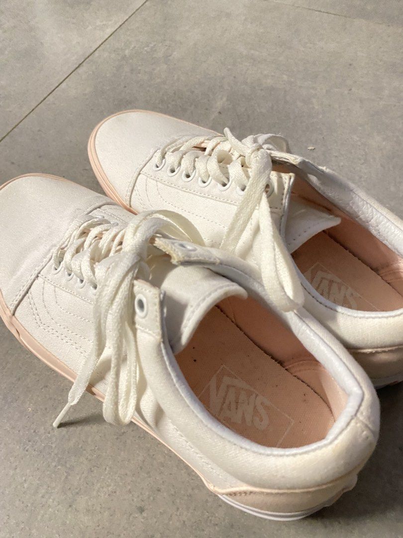 Vans Old Skool Pink Sole Canvas Sneakers (Category: Sneakers) located in Manila. Submitted by meijaji (Listing ID 1463238708, Image 2). Description: Never used. Sayang lang po kasi. From US thus year purchased .