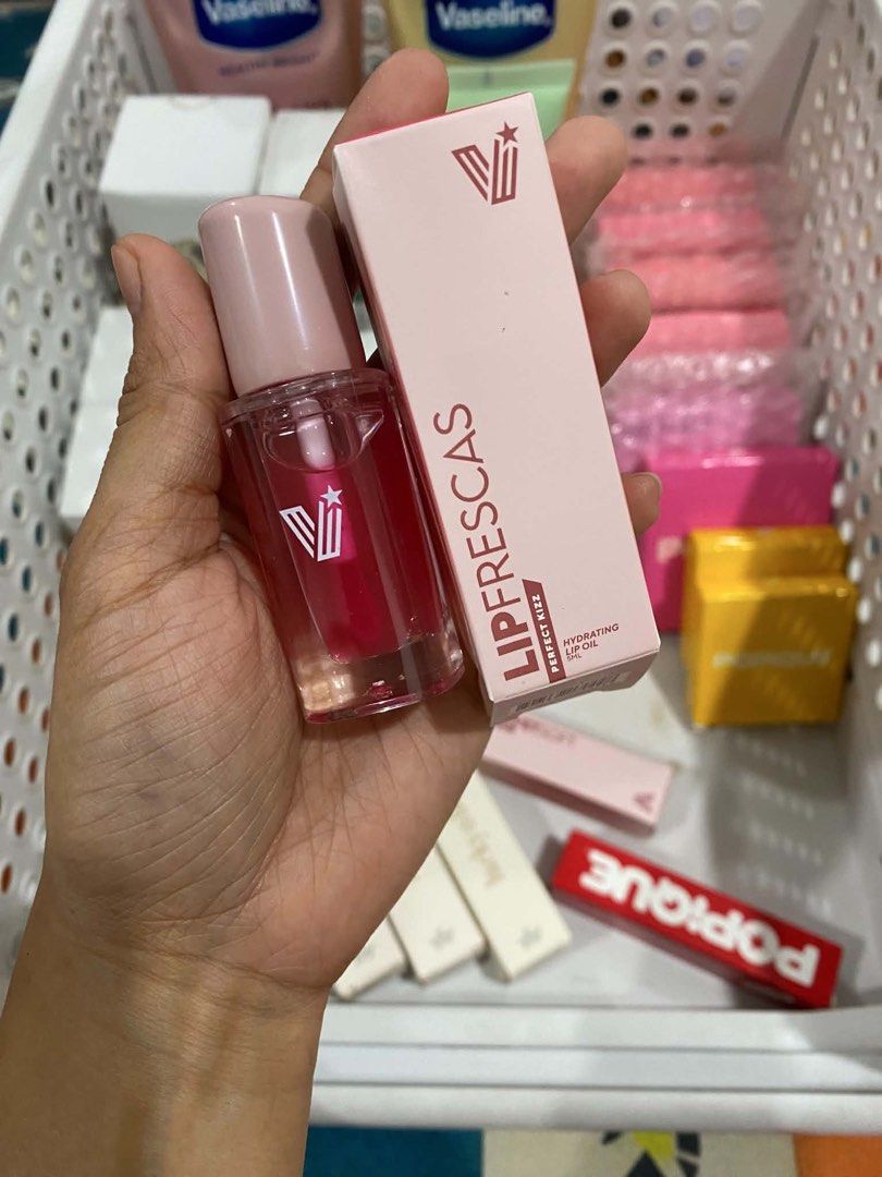 vice co. perfefect kizz hydrating lip oil (Category: Makeup) located in Cavite. Submitted by rhizzaroo_ (Listing ID 1464006596, Image 1). Description: vice co. perfefect kizz hydrating lip oil srp: ₱245 mine: ₱145 1 strawberry dream.