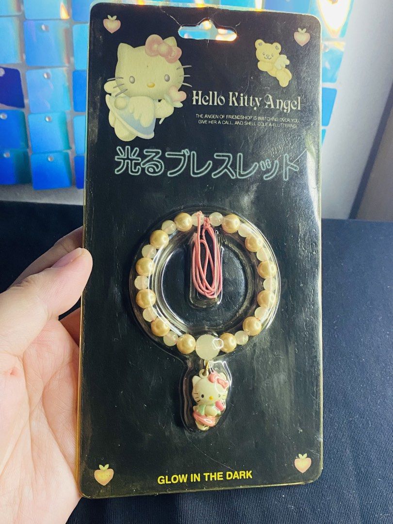 Vintage 1999 Sanrio Hello Kitty bracelet (Category: Vintage Collectibles) located in Manila. Submitted by kawaii_omocha_est2020 (Listing ID 1464116752, Image 1). Description: ✅ Mine Now, Pay Now ✅ Please check all photos for complete details. ✅ Please manage your expectations, most items are preloved and not for those who are sensitive about condition. ✅ Actual color may vary due to lighting conditions. ✅ Due to limited reply quota, I will only e
