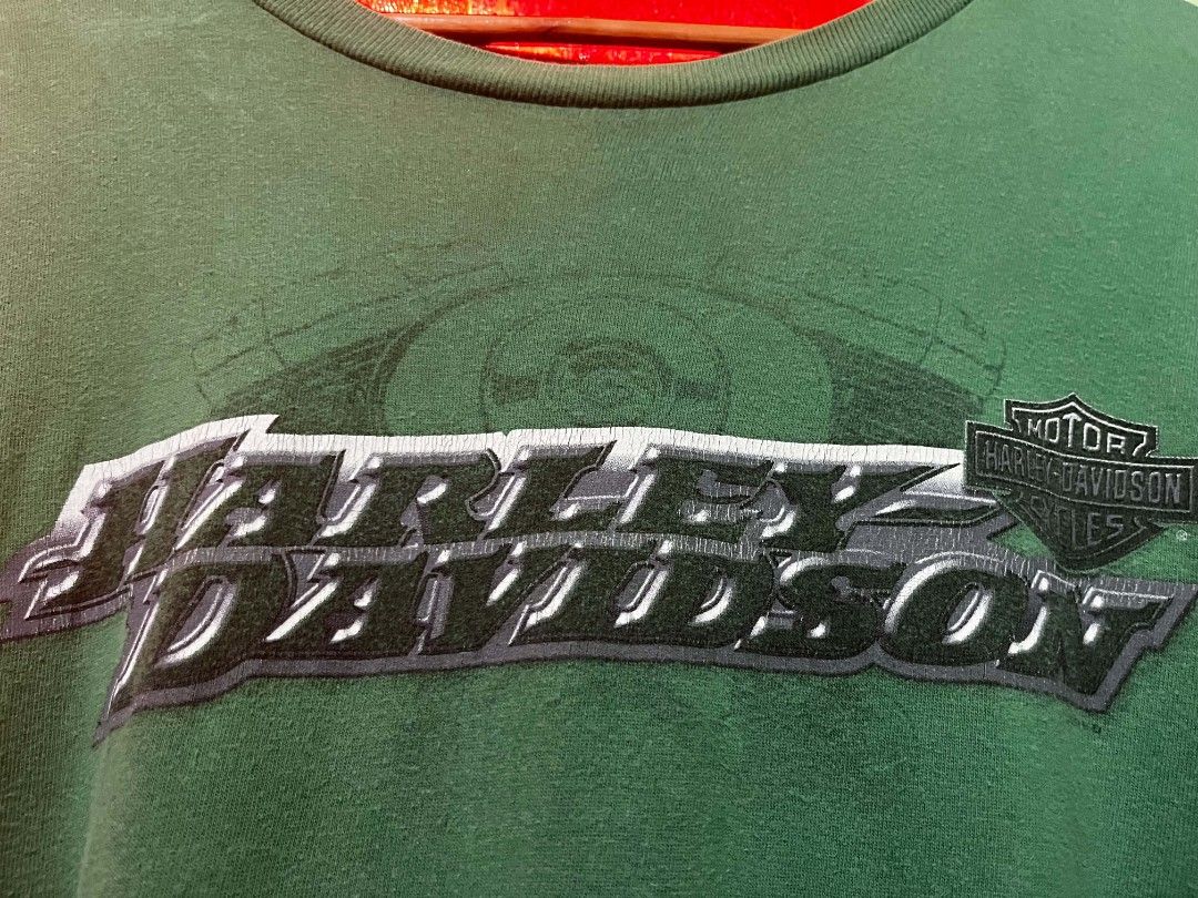 Vintage 2000s Harley Davidson Tee (Category: Tshirts & Polo Shirts ) located in Surigao. Submitted by nico_nicc (Listing ID 1464091745, Image 3). Description: VINTAGE DATED HARLEY DAVIDSON 2000s 📐Dimes: 23.5x31 ❗Issue: need wash, pinholes,crackprint, CR:8/10 📌Color may vary due to lighting 📌 Item is thrifted, manage your expectations. 📍MOP: GCASH (PAYMENT FIRST) 🚛COURIER: J&T ❗STRICTLY NO REFUND 1️⃣ NEGOTIABLE 💸PRICE:599+Sf.