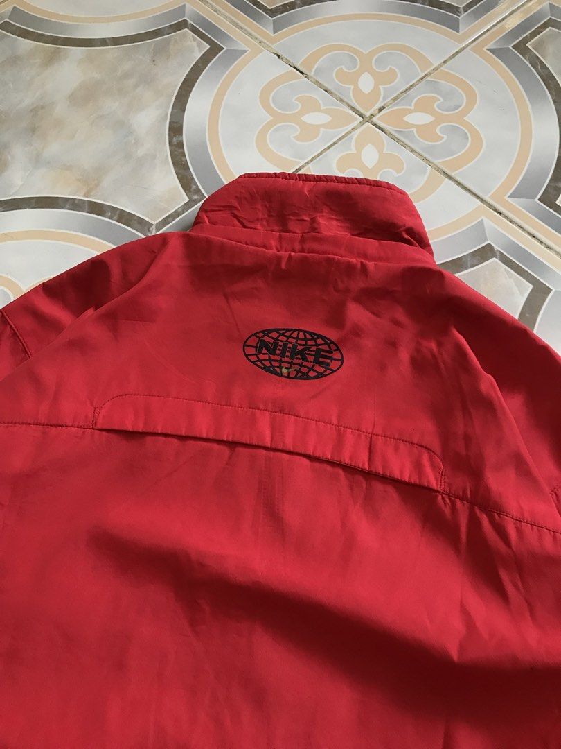 Vintage 2000’s Nike Global Oval Logo Track Jacket (Category: Coats, Jackets and Outerwear) located in Manila. Submitted by buds.thrift (Listing ID 1463954253, Image 2). Description: Vintage 2000’s Nike Global Oval Logo Track Jacket Dimes:24x29 Cr:9.3/10 Good Condition! Dm For Details!🔥.