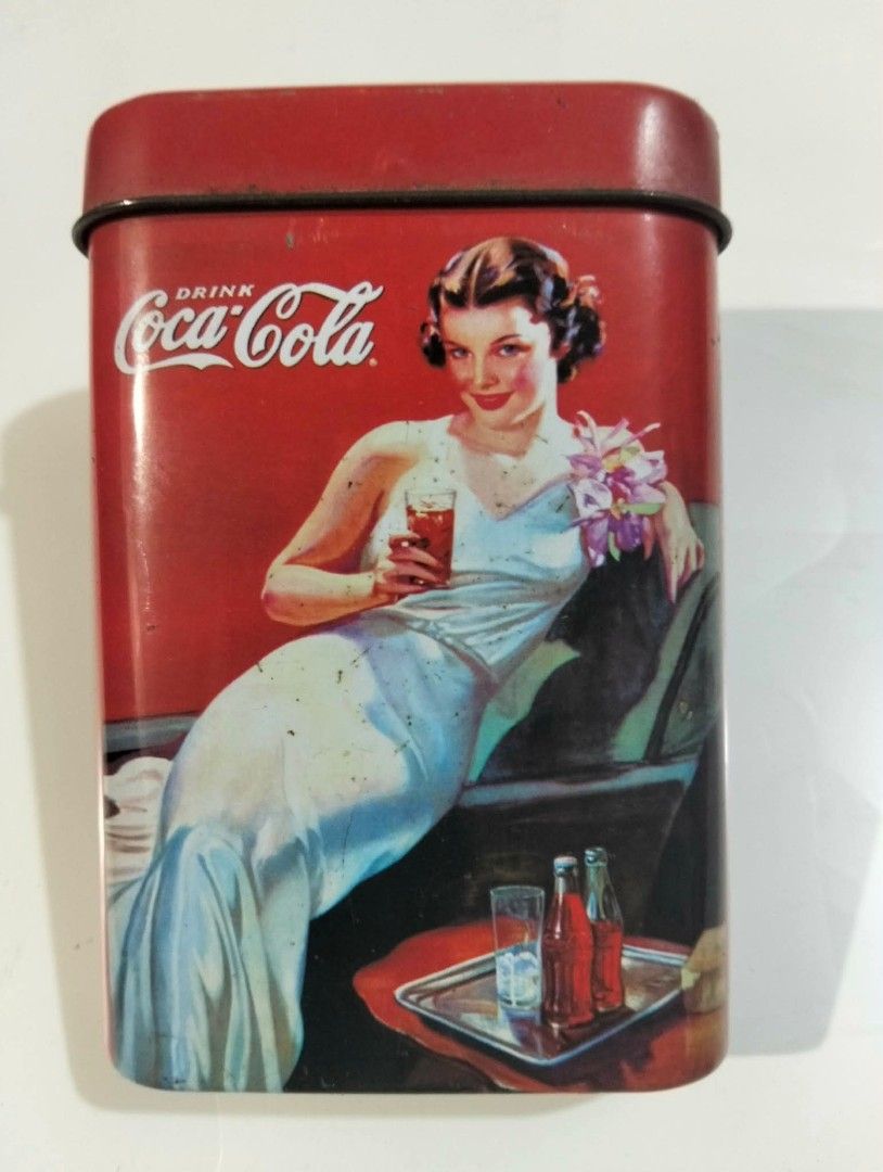 Vintage Coca-Cola Tin Cigarette Hodler (Category: Vintage Collectibles) located in Quezon City. Submitted by collectible.books.ephemera (Listing ID 1463961281, Image 1). Description: Coca-Cola Cigarette Holder Size 1 x 2.5 x 3.75 Inches.