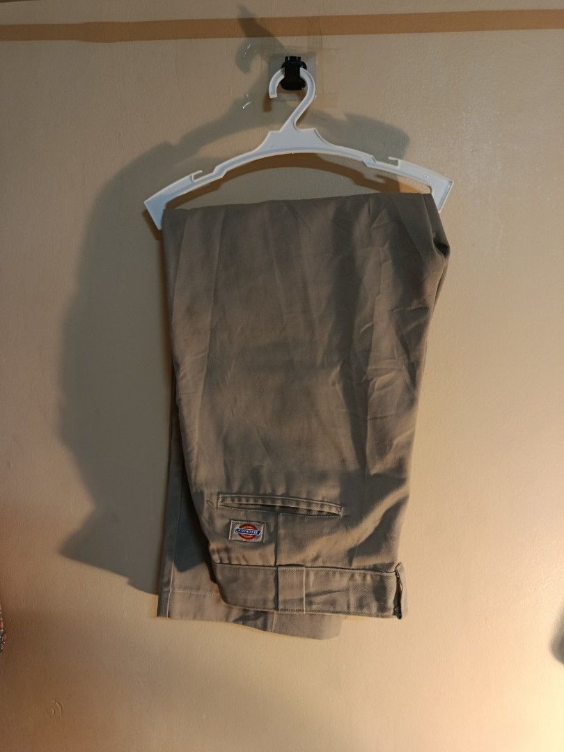 Vintage Dickies 874 Original Fit Work Pants (Category: Trousers) located in Quezon City. Submitted by y12-baby (Listing ID 1464096133, Image 1). Description: color: 10/10 condition: 10/10 mod: gcash/maya/maribank + sf!.