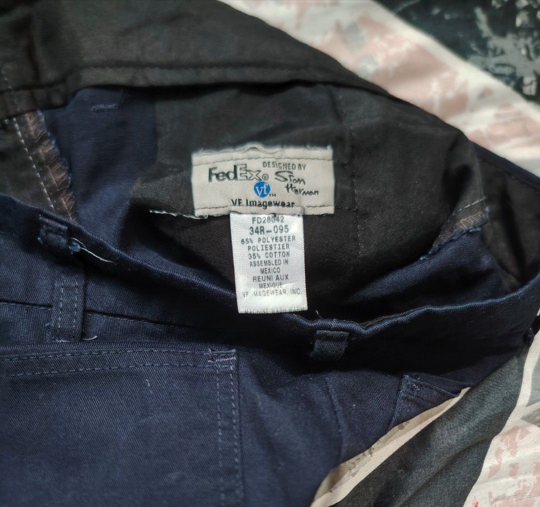 Vintage FedEx Workwear Short With Reflectorize (Category: Activewear) located in San Fernando. Submitted by vincentgomez (Listing ID 1464037906, Image 2). Description: FedEx Workwear Short With Reflectorize -Authentic -Waistline 34 -Length 21 -Leg Hole 12 -Excellent Condition -Flawless La Union 📍.