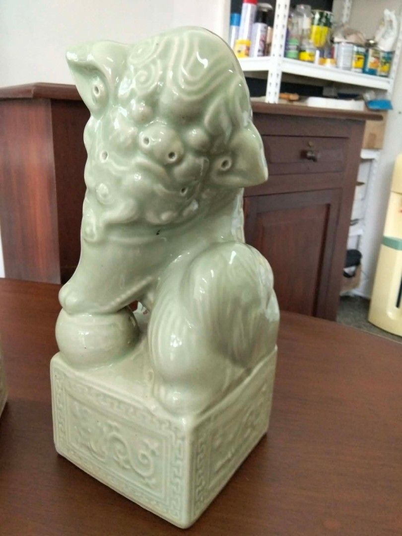 Vintage foo dog statue (Category: Other Home Decor) located in Atimonan. Submitted by uniquefinds12_-. (Listing ID 1463960659, Image 3). Description: no issue,no crack.very good condition..Alabang location.