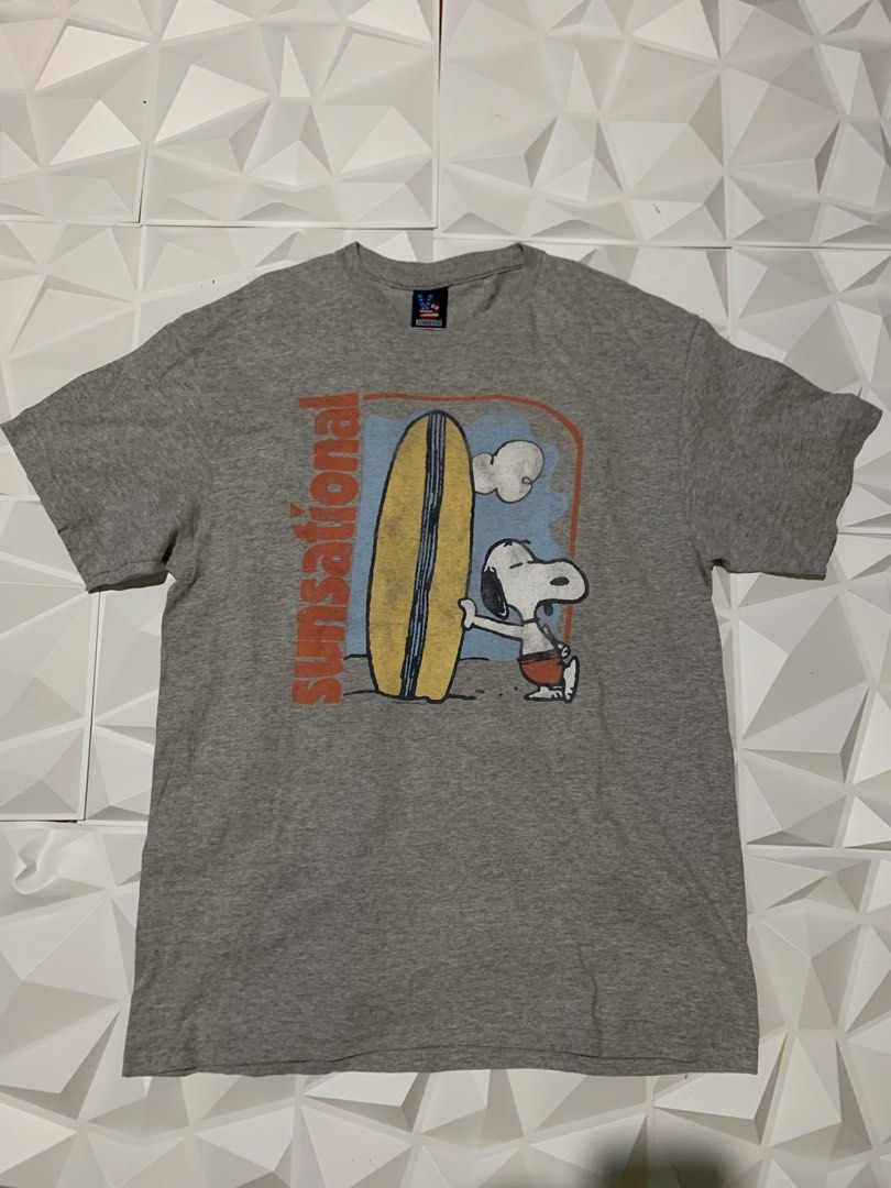 Vintage Junk food snoopy (Category: Tshirts & Polo Shirts ) located in Alubijid. Submitted by braecel17 (Listing ID 1464045666, Image 1). Description: Vintage Junkfood snoopy Size large Dimes21x29 Excellent condition .