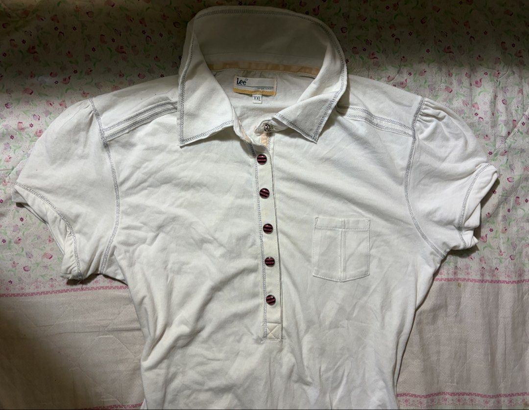 Vintage Lee Fitted Polo Top (Category: Blouses) located in Muntinlupa City. Submitted by herellas0504 (Listing ID 1464086820, Image 2). Description: Vintage Lee Fitted Polo Top Mine: 250 | Lock: 350 ———————————— perfect for flare jeans/y2k fits size: small-med no issue, good condition willing to keep.