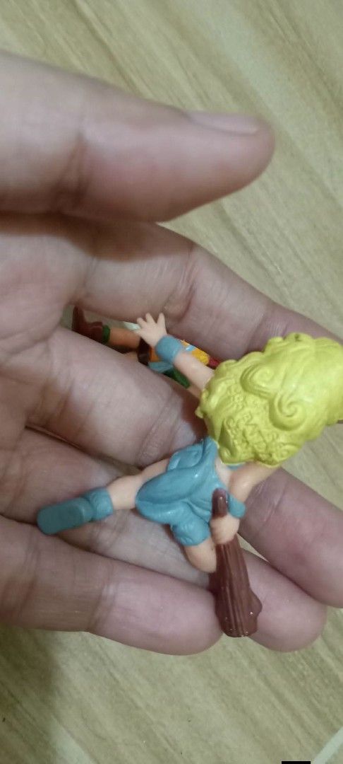 Vintage Mini Figures Set (Category: Figurines & Statues) located in Gapan. Submitted by montesnora80204 (Listing ID 1464072613, Image 2). Description: .