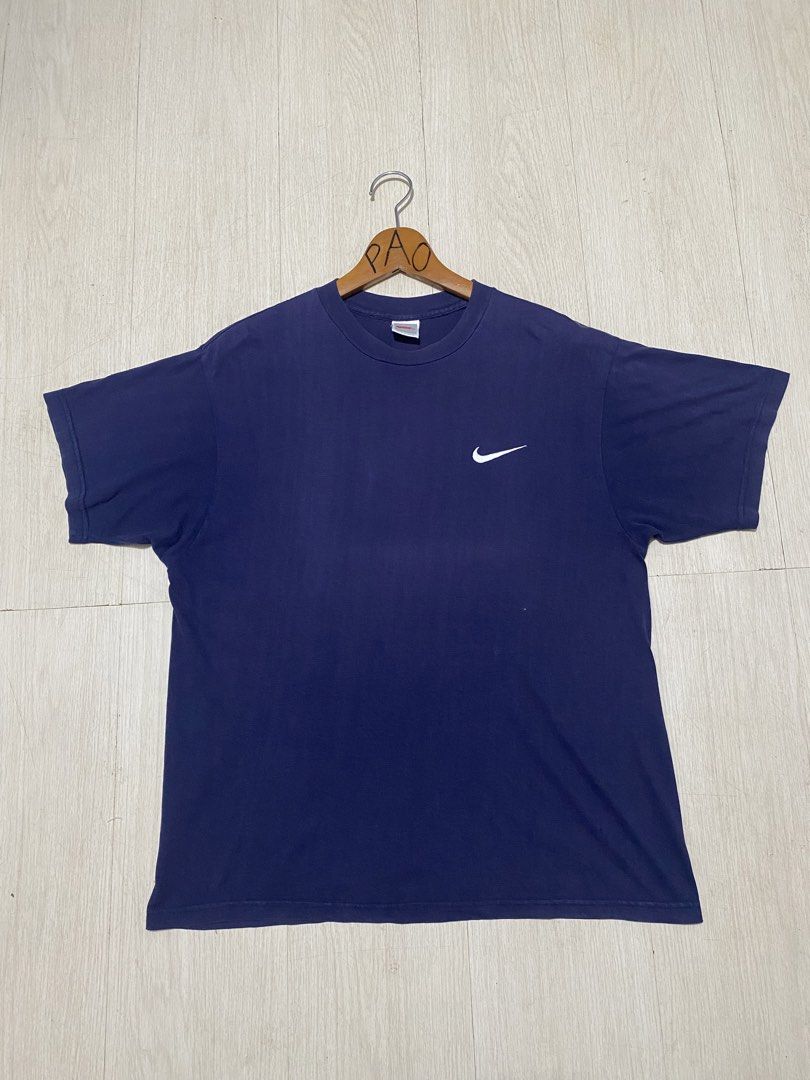 Vintage Nike embroidered swoosh (Category: Tshirts & Polo Shirts ) located in Davao. Submitted by VapenDrip (Listing ID 1464003164, Image 1). Description: Vintage Nike embroidered swoosh Medium on tag 28.5x22 Vintage condition Pinhole and fading 500+sf.