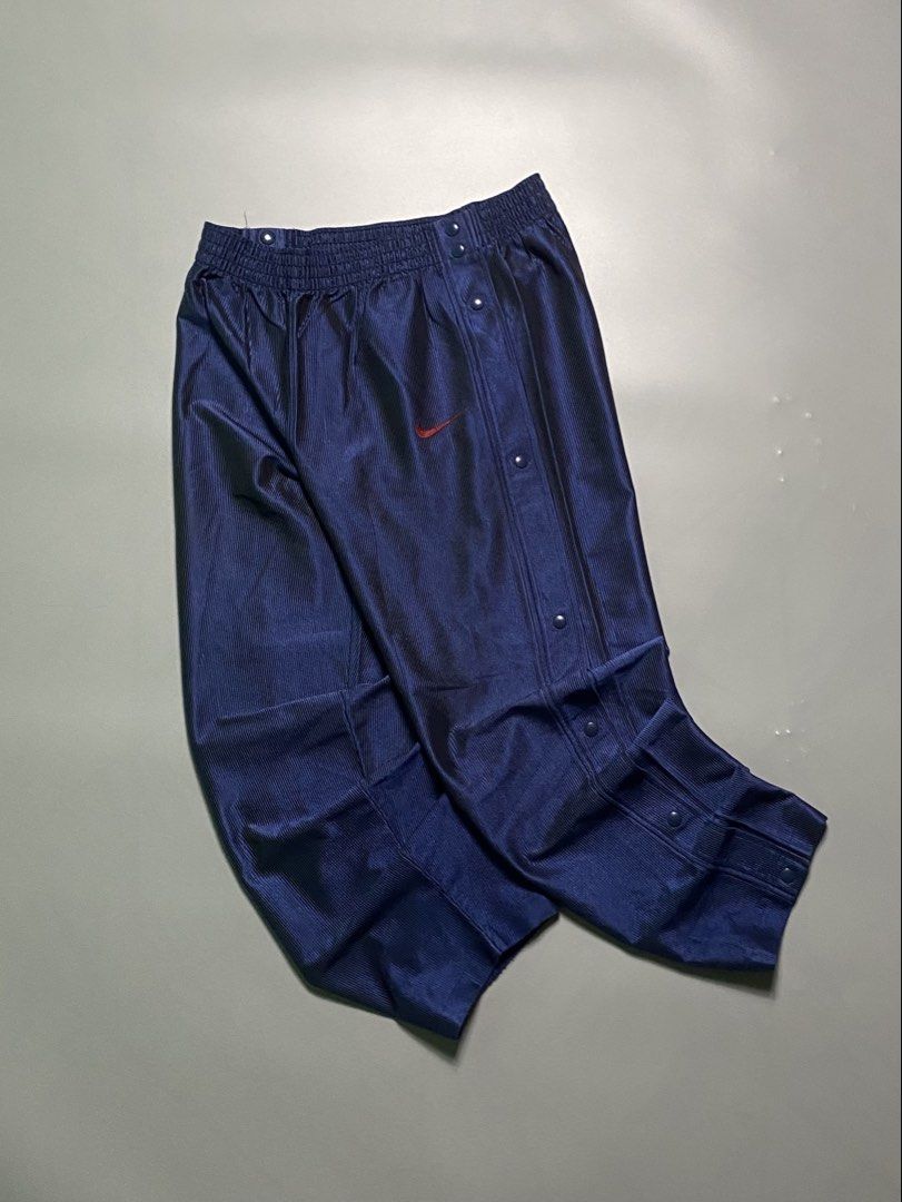 vintage nike tear away pants (Category: Joggers) located in Manila. Submitted by daily_findsph (Listing ID 1463986715, Image 1). Description: .