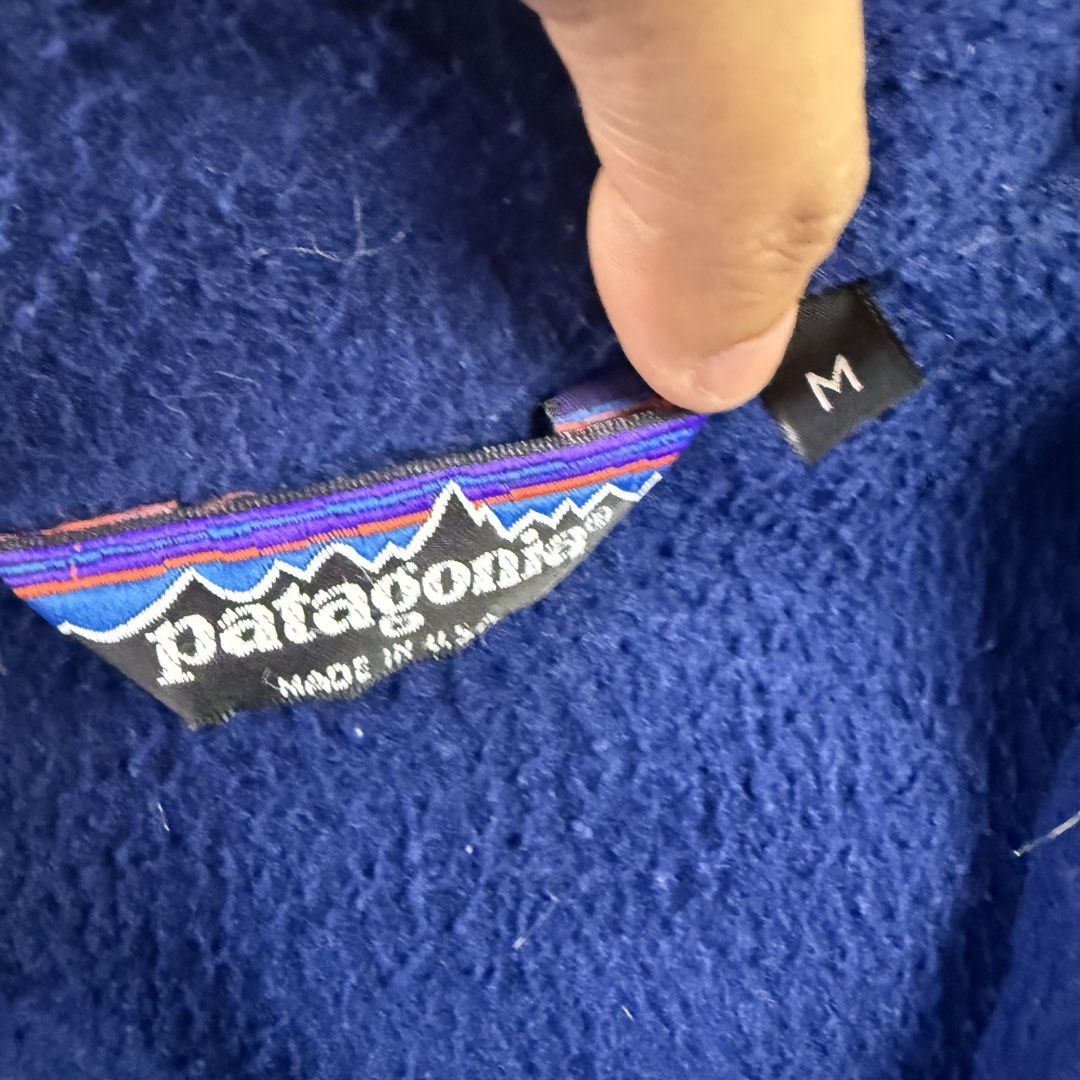 Vintage Patagonia shelled synchillia (Category: Coats, Jackets and Outerwear) located in Cavite. Submitted by epiboie (Listing ID 1464095575, Image 2). Description: Vintage patagonia shelled synchilla Made in usa triangle tag Size medium 23x24.5 Color rate: 9.5/10 excellent condition No issue 4180 - .