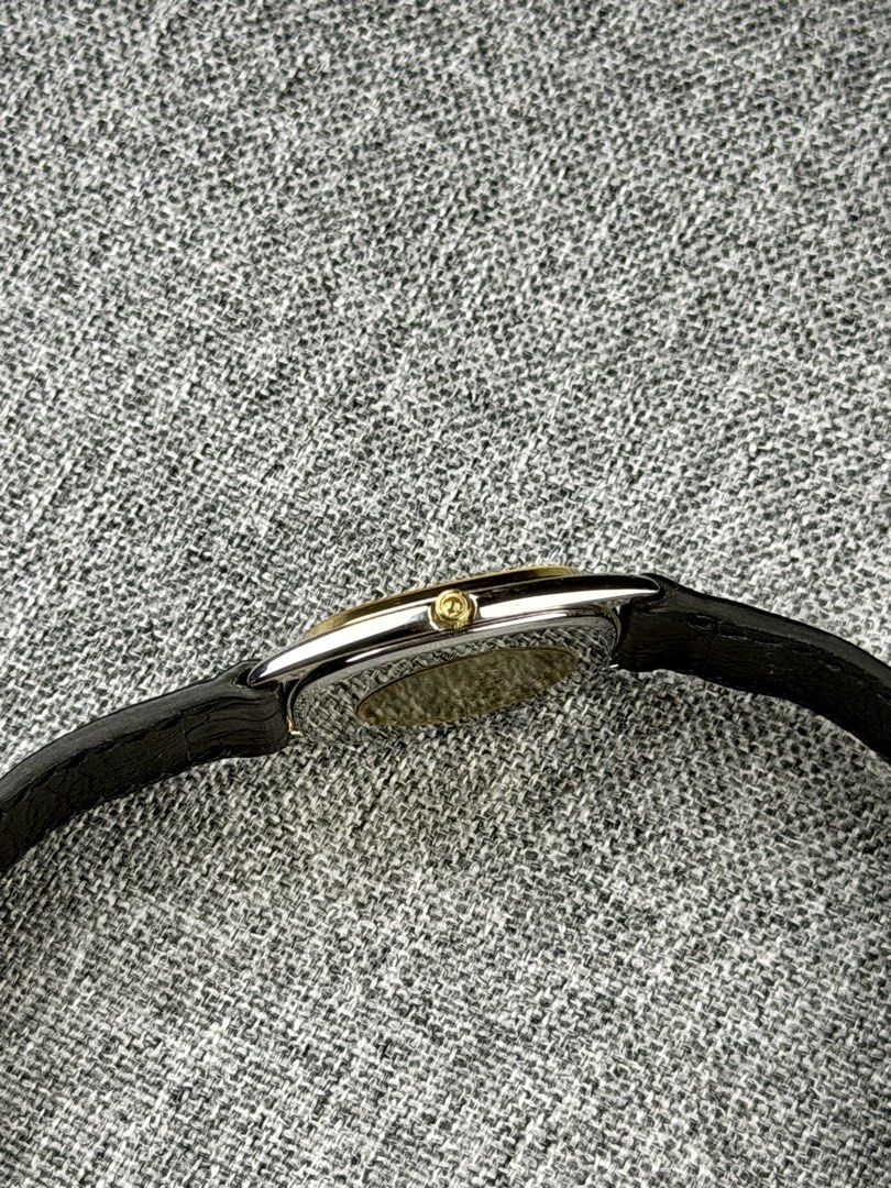 Vintage Rado Quartz “Cushion” (Category: Men's Watches) located in Bacoor. Submitted by offtheclock (Listing ID 1464037048, Image 3). Description: Vintage Rado Quartz “Cushion” Condition: Pre-owned Reference No: 121.9568.2 Movement: Quartz (ETA 956.032) Material: Stainless Steel Base with a Polished Chrome / Silver-Tone Finish Case Diameter: 30x33mm (Mineral Crystal) Dial: Sunburst Brushed Silver with Minimalist Gold-Tone Stick / Baton Hour Indic